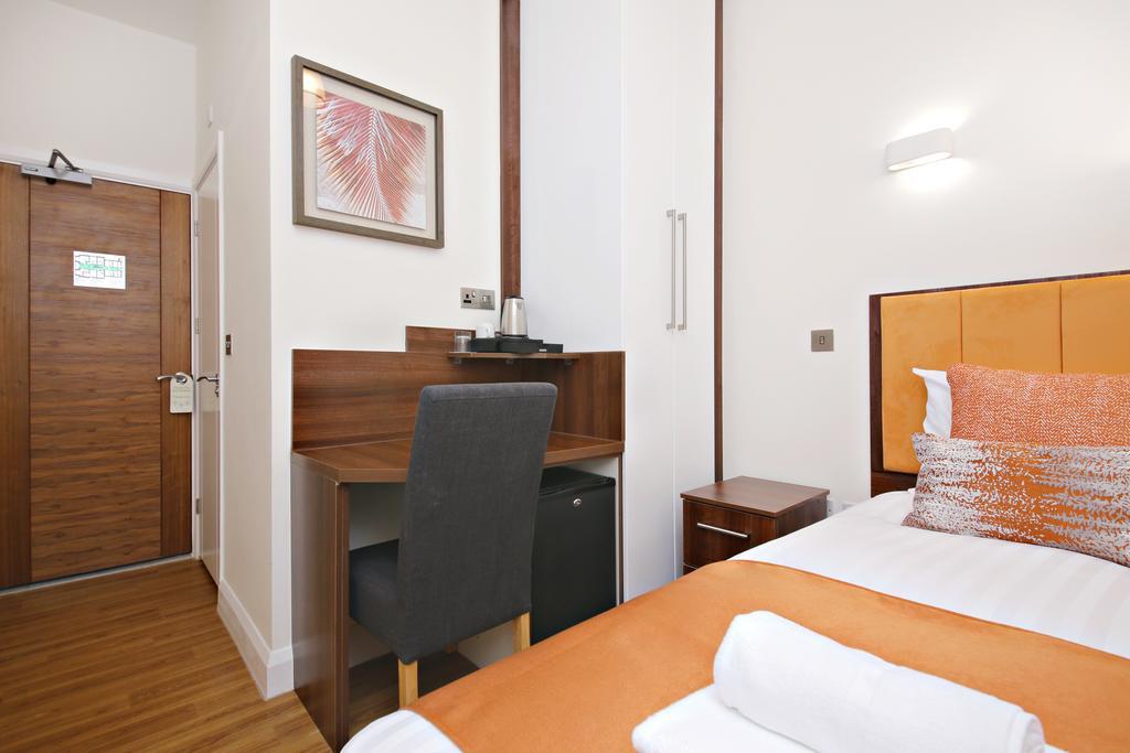Imperial Guest House Ltd. Hounslow Ruang foto