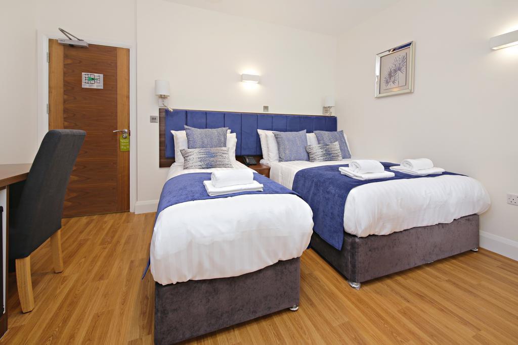 Imperial Guest House Ltd. Hounslow Bagian luar foto