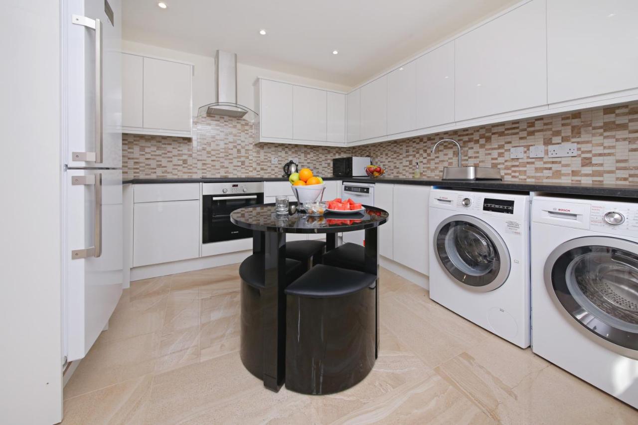 Imperial Guest House Ltd. Hounslow Bagian luar foto